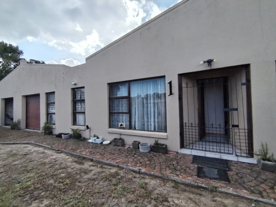 4 Bedroom Property for Sale in Protea Heights Western Cape